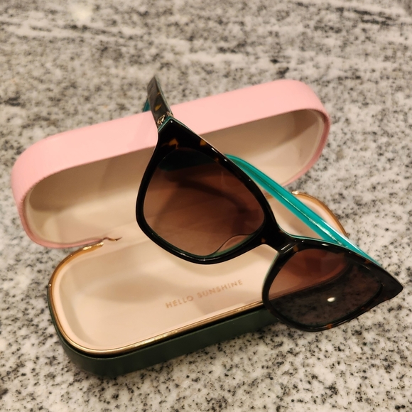 Kate Spade Sunglasses - Picture 2 of 5
